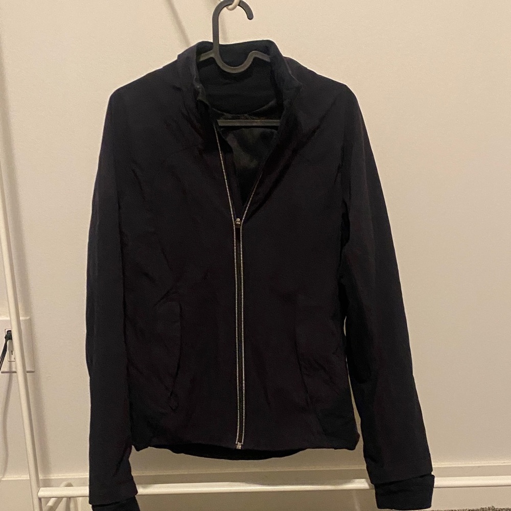 Lululemon Black Running Jacket for Women